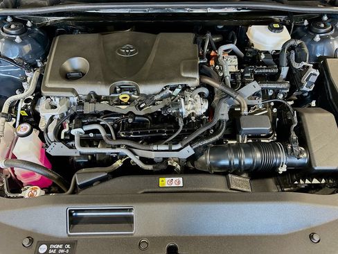 Used 2025 Toyota Camry SE w/ Convenience Package FWD image 26