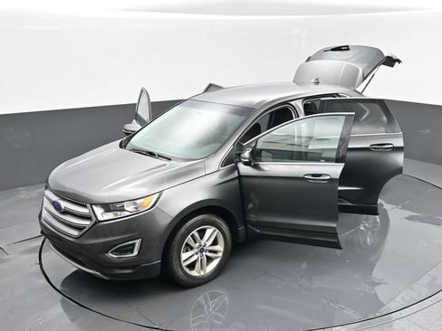 Used 2018 Ford Edge SEL AWD/4WD image 26
