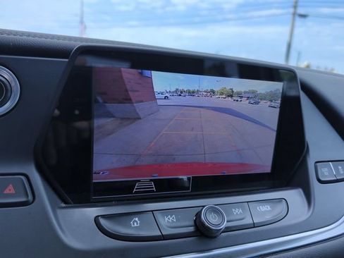 Used 2022 Chevrolet Blazer LT FWD image 21