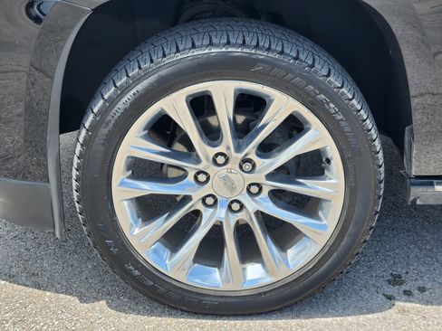 Used 2020 Cadillac Escalade ESV Platinum AWD/4WD image 10