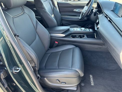 Used 2023 Genesis GV70 2.5T Select w/ Select Package image 13