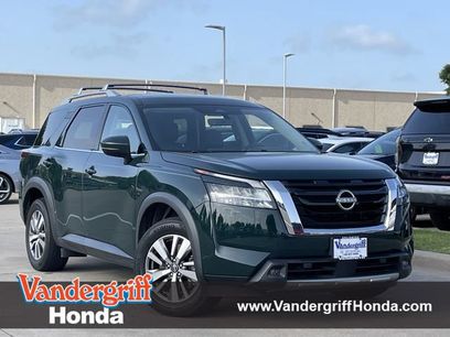 Used 2023 Nissan Pathfinder SL