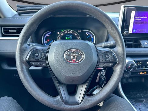 Used 2024 Toyota RAV4 LE AWD/4WD image 14