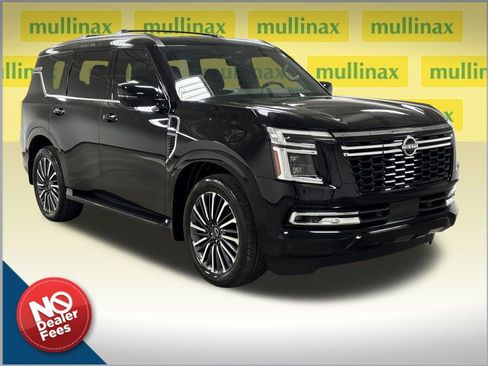 Used 2025 Nissan Armada Platinum Reserve AWD/4WD image 1