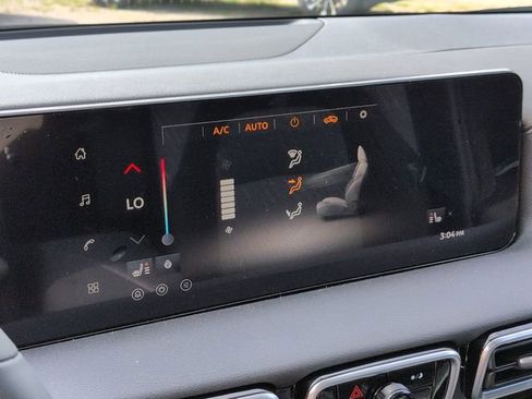 New 2026 Nissan Sentra SV w/ SV Convenience Package FWD image 24