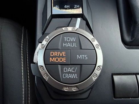 Used 2024 Toyota Tacoma TRD Off-Road image 21