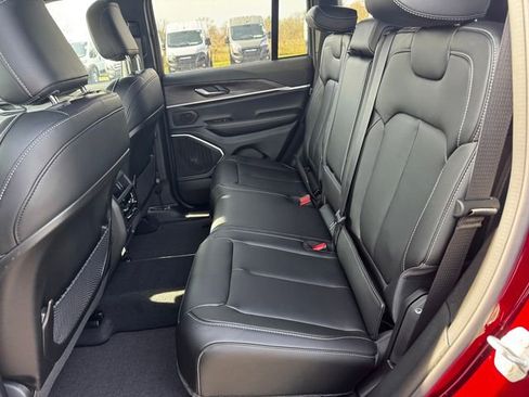 New 2026 Jeep Grand Cherokee Limited image 20