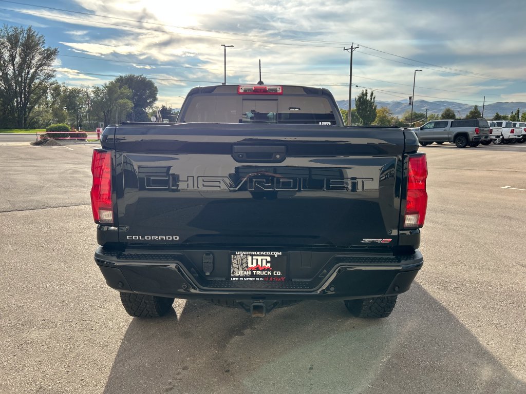 Used 2024 Chevrolet Colorado ZR2 w/ Technology Package AWD/4WD image 6