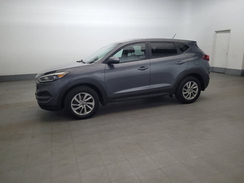 Used 2018 Hyundai Tucson SE AWD/4WD image 2