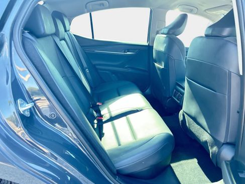 Used 2025 Toyota Camry XLE FWD image 13