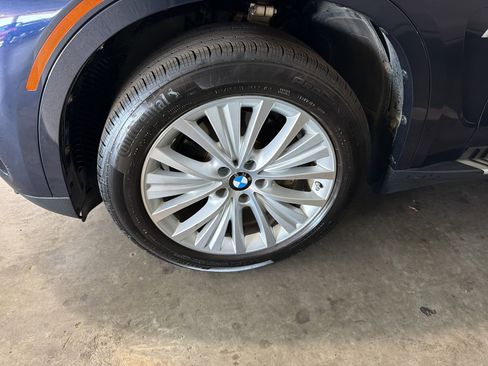 Used 2017 BMW X5 xDrive40e AWD/4WD image 10