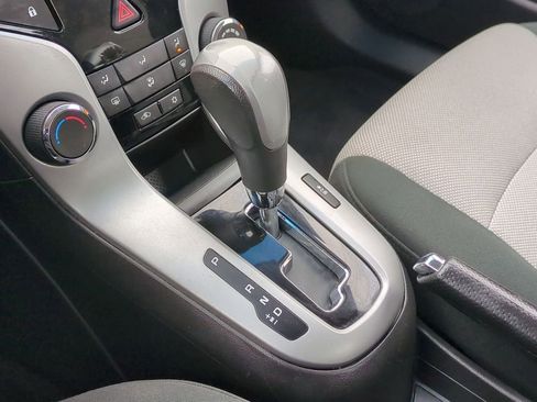 Used 2011 Chevrolet Cruze LS w/ Connectivity Package image 32