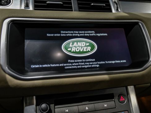 Used 2017 Land Rover Range Rover Evoque SE AWD/4WD image 26