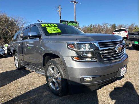 Used 2018 Chevrolet Suburban Premier image 1