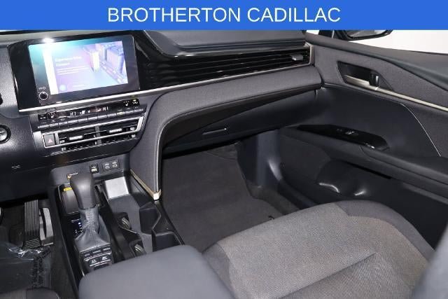 Used 2025 Toyota Camry LE w/ Convenience Package FWD image 25