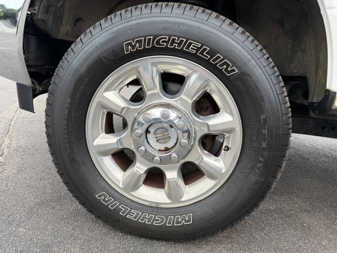 Used 2017 Ford F250 XL w/ Power Equipment Group AWD/4WD image 20