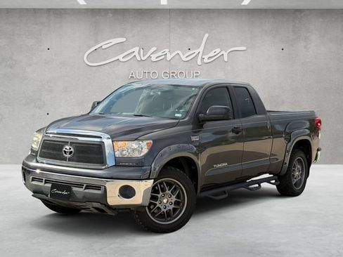 Used 2013 Toyota Tundra 4x4 Double Cab w/ Tow Pkg image 1