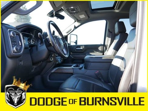 Used 2022 GMC Sierra 3500 Denali w/ Denali Ultimate Package image 14
