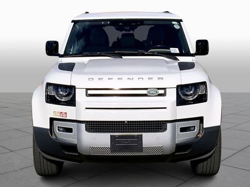 Used 2020 Land Rover Defender 110 SE image 3