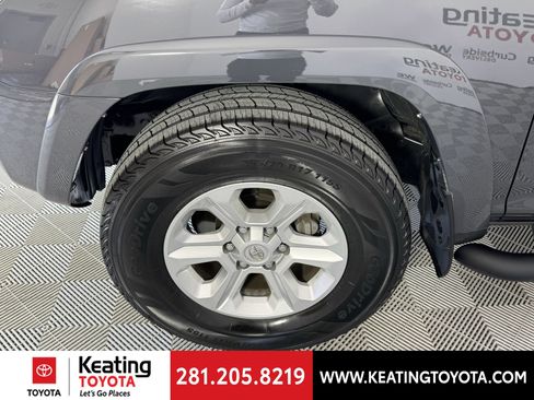 Certified 2024 Toyota 4Runner SR5 Premium w/ Moonroof Package AWD/4WD image 33