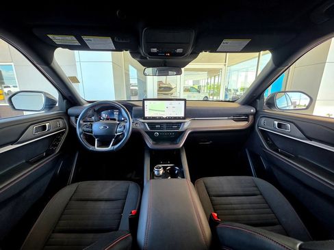 Used 2025 Ford Explorer ST-Line AWD/4WD image 20