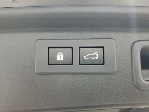 Used 2020 Subaru Forester Limited image 11