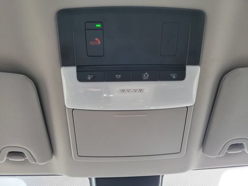 Used 2025 Nissan Altima 2.5 SV FWD image 34