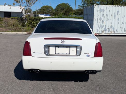 Used 2000 Cadillac De Ville w/ Comfort/Convenience Pkg image 5