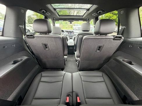 Used 2023 Cadillac XT6 Premium Luxury w/ Technology Package AWD/4WD image 29