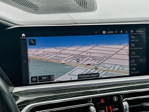 Used 2022 BMW X7 M50i w/ Dynamic Handling Package AWD/4WD image 13