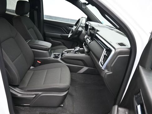 Used 2025 GMC Canyon Elevation image 7