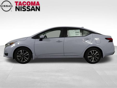 New 2025 Nissan Versa SV w/ Trunk Package FWD image 2