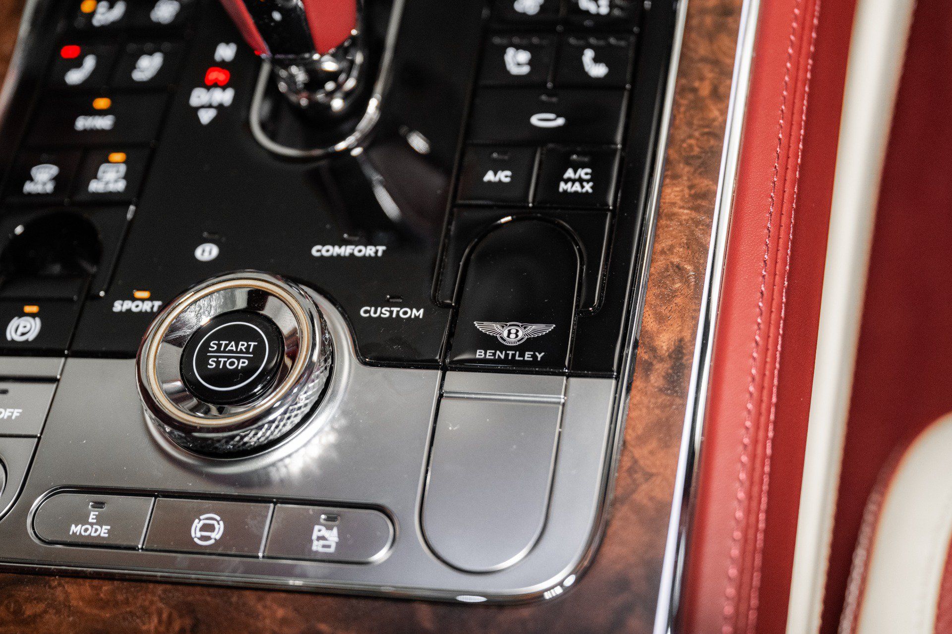 Used 2025 Bentley Continental GT Speed AWD/4WD image 38