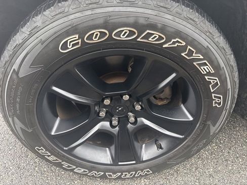 Used 2022 RAM 1500 Big Horn image 5