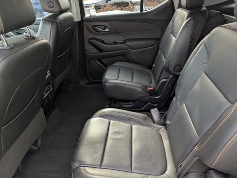 Used 2020 Chevrolet Traverse RS FWD image 12