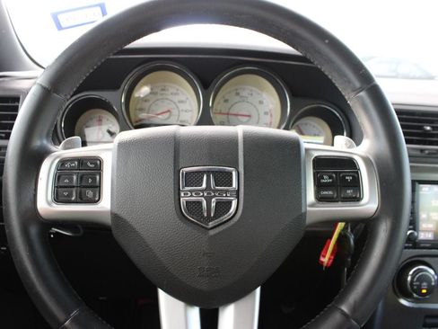 Used 2014 Dodge Challenger R/T RWD image 12