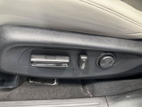 Certified 2026 Honda CR-V EX-L image 17