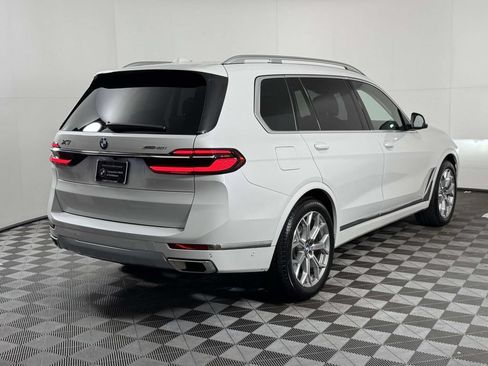 Used 2026 BMW X7 xDrive40i w/ Premium Package AWD/4WD image 10