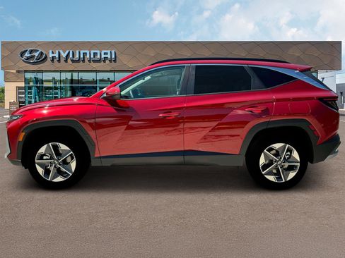 New 2025 Hyundai Tucson SEL image 3