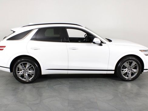 Used 2022 Genesis GV70 3.5T Sport w/ Sport Advanced Package AWD/4WD image 13