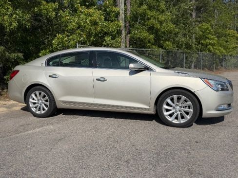 Used 2014 Buick LaCrosse Leather w/ Driver Confidence Package FWD image 3