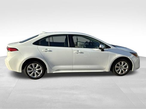 Used 2024 Toyota Corolla LE FWD image 22