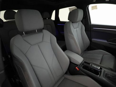 Used 2022 Audi Q3 2.0T Premium Plus image 24