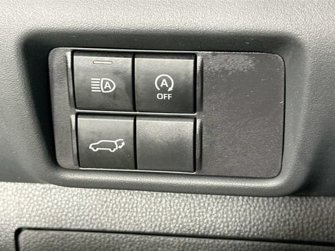 Used 2023 Toyota Highlander XSE AWD/4WD image 24