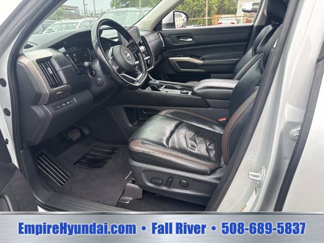 Used 2022 Nissan Pathfinder Platinum w/ Lighting Package (N92) AWD/4WD image 18