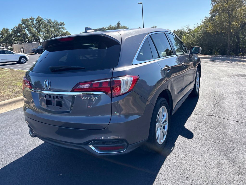 Used 2017 Acura RDX w/ Technology Package FWD image 5
