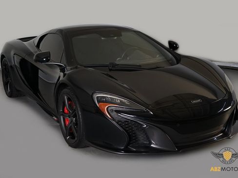 Used 2015 McLaren 650S Spider image 2