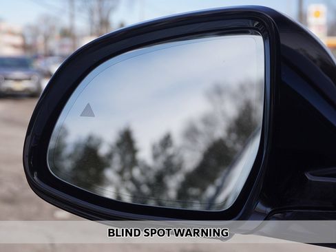 Used 2023 BMW X5 xDrive40i w/ Executive Package image 8