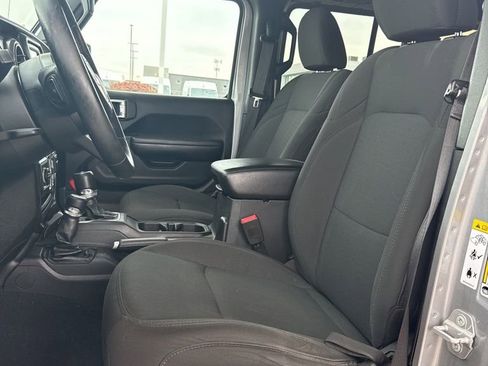 Used 2018 Jeep Wrangler Unlimited Sport S image 11