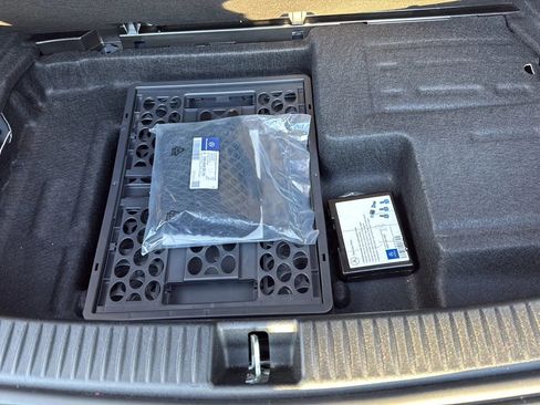 Used 2018 Mercedes-Benz C 300 4MATIC Sedan image 18